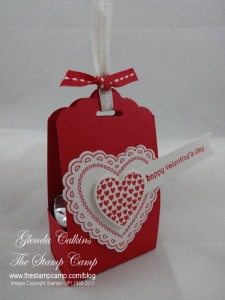 scallop tag topper punch treat box side