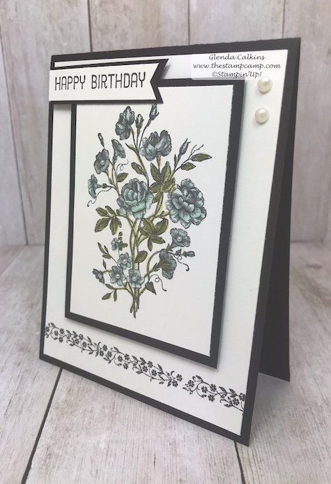 Clean and Simple stamping with a pop of color can be so pretty and doesn't take all the much effort. The classic look of Black and White is very classy and elegant. Details: www.thestampcamp.com #stampinup #veryvintage #thestampcamp #stamp #craft