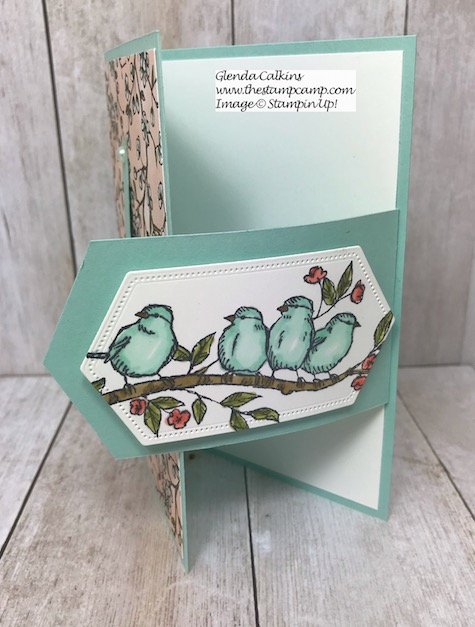 This is my featured stamp set for July. This is a bit of a different fun fold card. I call it a belted card. Details can be found here: https://wp.me/p59VWq-agD #thestampcamp #stampinup #freeasabird #birdballad