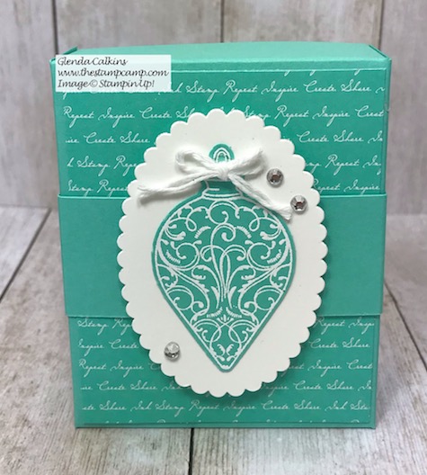 A beautiful box all wrapped up for Christmas. What's inside? A Gingerbread Man Bath Bomb from Bath & Body Works! Details on my blog here: https://wp.me/p59VWq-aBD . #thestampcamp #stampinup #christmasgift #handmade