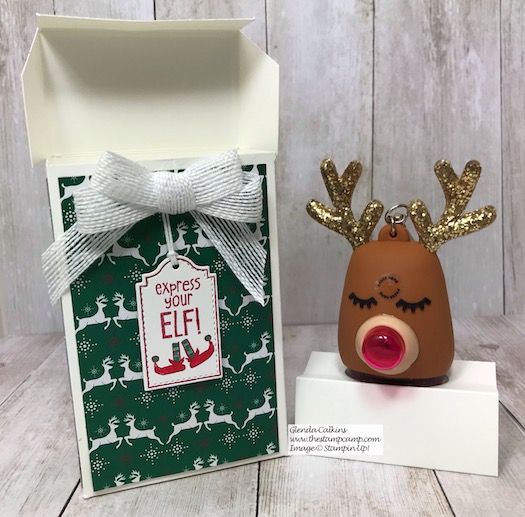 This is Day 10 in My 12 Days of Christmas Gift Giving Ideas. Today's box holds a super cute Reindeer from Bath & Body Works with a hand sanitizer. Details are on my blog here: https://wp.me/p59VWq-aCb #stampinup #thestampcamp #handmadegift #christmas