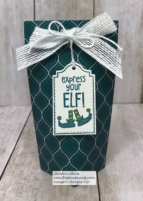 Day 7 in my 12 Days of Christmas Gift Giving Ideas. Today's gift is a pouch to hold the Starbucks Espresso Beans! Yum! Details on my blog here: https://wp.me/p59VWq-aBN #stampinup #thestampcamp #treatholder #christmas